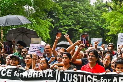 Woman Flashed During Kolkata Protest Against Trainee Doctor's Rape-Murder