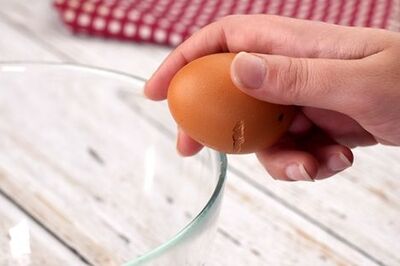 How to Break an Egg with One Hand