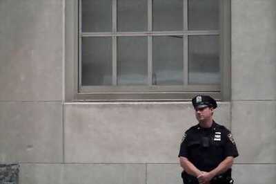 Trump visits hospitalized younger brother in New York