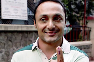 Ambani, Pawar and Tendulkar among early voters