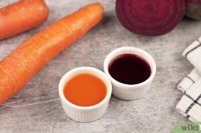 How to Naturally Dye Icing