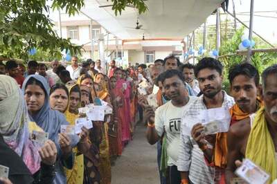 Lok Sabha Elections Phase 5: Polling Underway for 49 Seats; Smriti Irani Votes in Amethi For The First Time | UPDATES