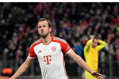 Harry Kane Double Powers Bayern Munich Into Champions League Last Eight