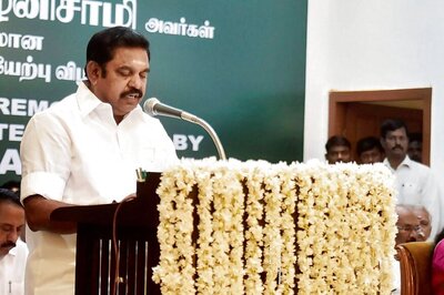 New Tamil Nadu CM Announces Closure of 500 Liquor Retail Outlets