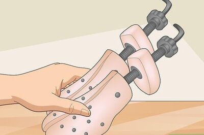 How to Stretch Shoes Lengthwise