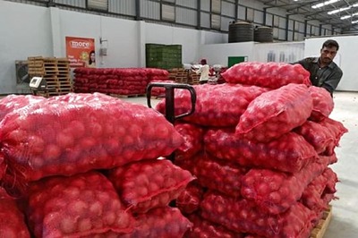 India Allows Export of Onions Stranded at Ports in Transit to All Countries: Sources