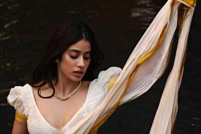 Janhvi Kapoor Is an Absolute Sight to Behold in a Stunning White-Gold Saree