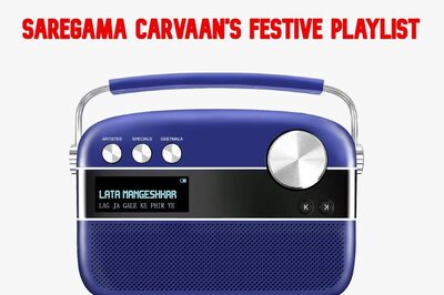 Carvaan Classics: 10 Timeless Christmas and New Year Songs to Fill Your Home With Joy!
