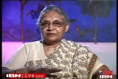 Delhi: Sheila Dikshit promises slew of development projects