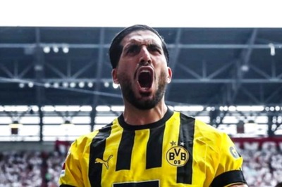 Borussia Dortmund Defeat Augsburg and Move to Brink of Bundesliga Title