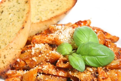 Do We Eat Bread Served With Pasta? Sister's 'Urgent' Query on Date is Too Relatable