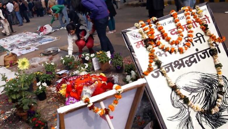 Delhi gangrape: Candlelight vigil at Jantar Mantar