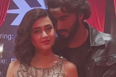 Ek Villain Returns Star Arjun Kapoor Performs Romantic Dance With 'Naagin' Tejasswi Prakash; Watch