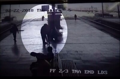 Man Forcibly Kisses 21-year-old Woman on Railway Platform in Mumbai, Caught on Camera