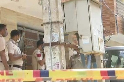 Decomposed Body of Omar's Party Leader Found in Delhi, Police on Hunt for House Owner