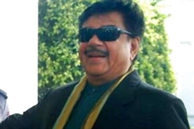 Shatrughan Sinha hospitalised after breathlessness