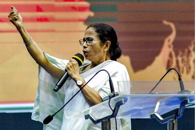 Trinamool Crafts Grand Campaign to Portray Mamata as Face of Bengali Pride and BJP as Outsiders