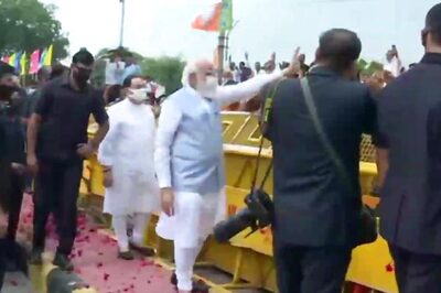 Warm Welcome for PM Modi at Palam Airport on Return from US