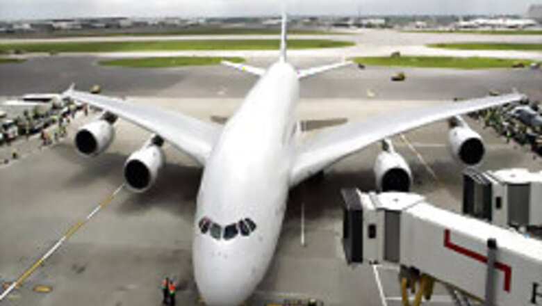 Aircraft averts disaster in Kolkata