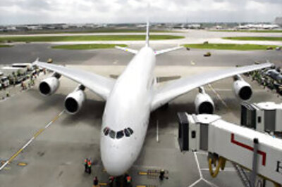 Aircraft averts disaster in Kolkata