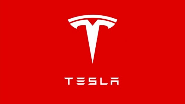 Tesla Motors CEO confirms talks with Apple