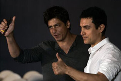 Aamir didn't have to apologise: Shah Rukh