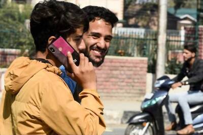SMS on Postpaid Mobiles, Internet Services in Kashmir's Govt Hospitals Restored after 150 Days