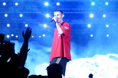 Justin Bieber India Concert: Pop Sensation Sends Fans Into Frenzy With His Maiden Performance