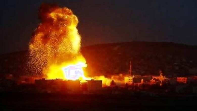 US-led coalition jets strike Kobani, Islamic State shells hit Turkey