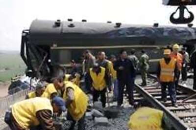 43 killed in China train crash