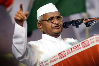 Anna accuses UPA of 'betrayal' on Lokpal, threatens fresh stir