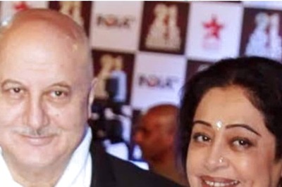 The Kashmir Files: Kirron Kher Congratulates Hubby Anupam Kher, Vivek Agnihotri for 'Resounding Success' of the Film