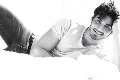 Salman Khan Welcomes Ahan Shetty in Bollywood