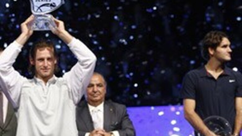 Nalbandian stuns Federer in Madrid comeback