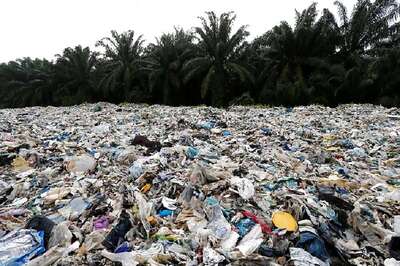 'Won't be World's Rubbish Bin': Malaysia Sends Back 150 Vessels of Plastic Waste to 13 Rich Countries