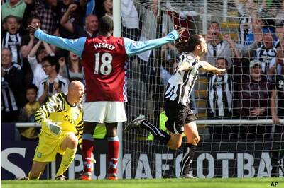 EPL: Carroll nets three as Newcastle rout Villa