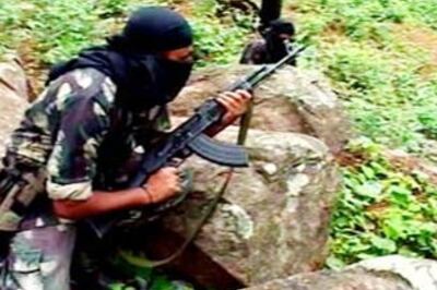 Naxals blow up two rail tracks in Orissa