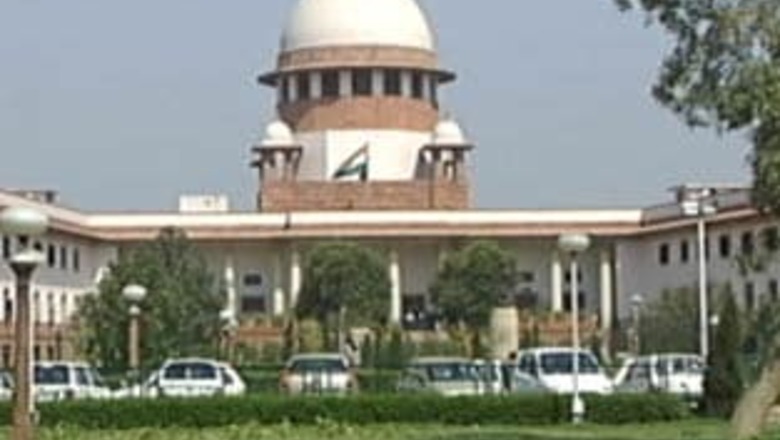 Apex court orders filmmaker's arrest, recalls it