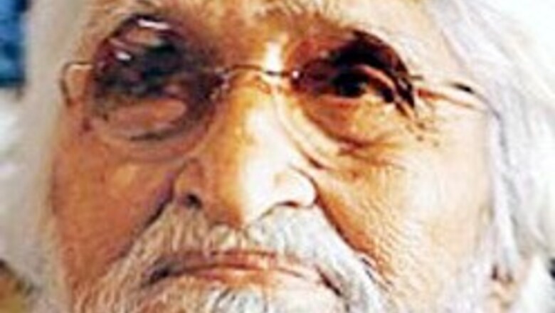 I'll return to India whenever I want: MF Husain