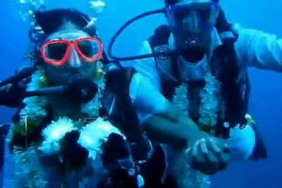 WATCH: Chennai Couple Takes Wedding Vows 60 ft Underwater in Desi Costumes