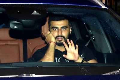 Coronavirus Outbreak: Arjun Kapoor Asks Paparazzi to be 'Sensitive and Sensible'