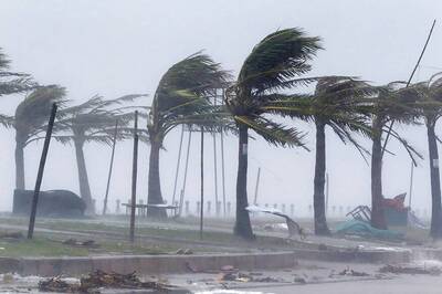 Typhoon Doksuri Hits Central Vietnam With Wind and Rain