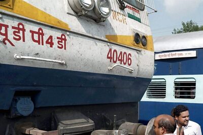 Railway Staffer Dies While Coupling Long-distance Train At Mumbai CSMT