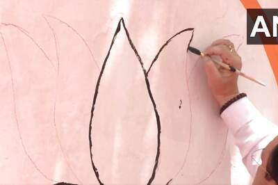 WATCH Nadda Paint a Wall as BJP Preps for Comeback in 2024; Wall-writing Planned in Over 10L Places