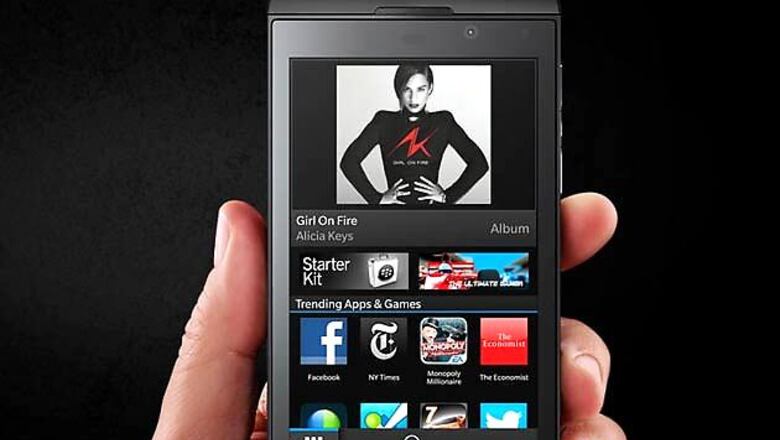 BlackBerry shifting emphasis from smartphones to services