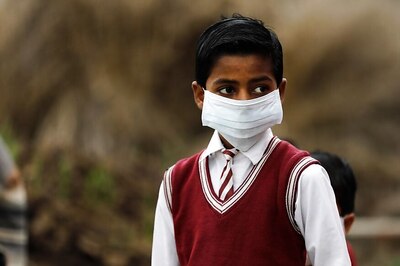 HC Refuses Urgent Hearing of PIL Seeking Direction for Delhi Schools to Waive Off Fees Amid Lockdown