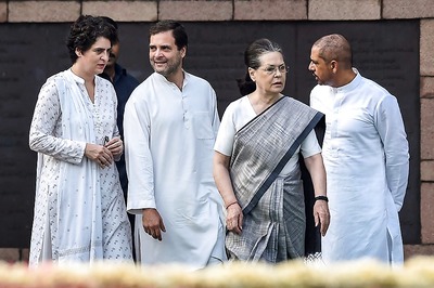 Gandhi Family Didn't Use BR Vehicles Hundreds of Times, Didn't Take SPG on Most Foreign Trips: Officials