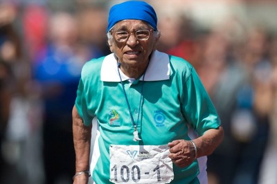 China Denies Visa to 101-year-old Indian Runner a.k.a. 'Miracle from Chandigarh'