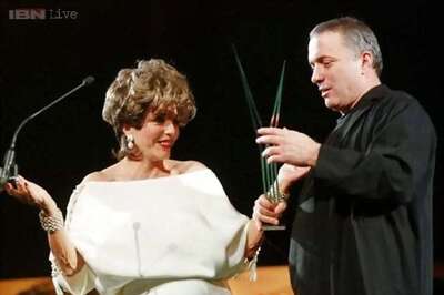 Israeli filmmaker Assi Dayan, son of defense minister Moshe, dies aged 68