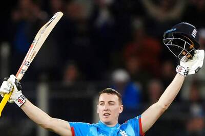 Australia's 14-match Winning Streak Ended as England Win 3rd ODI to Keep Series Alive